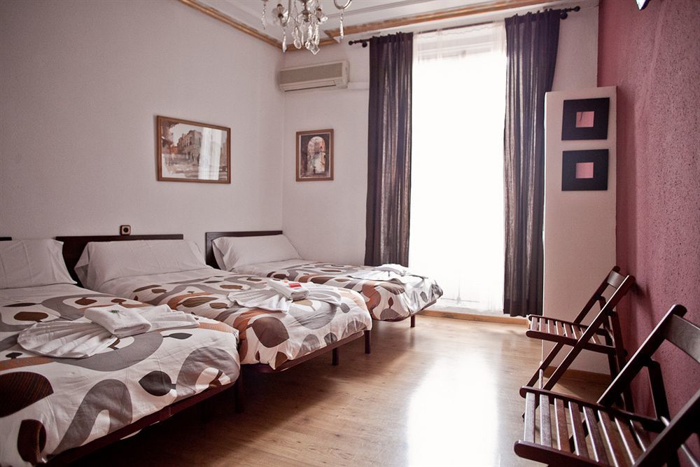 Hostal A Nuestra Senora De La Paloma Madri Exterior foto